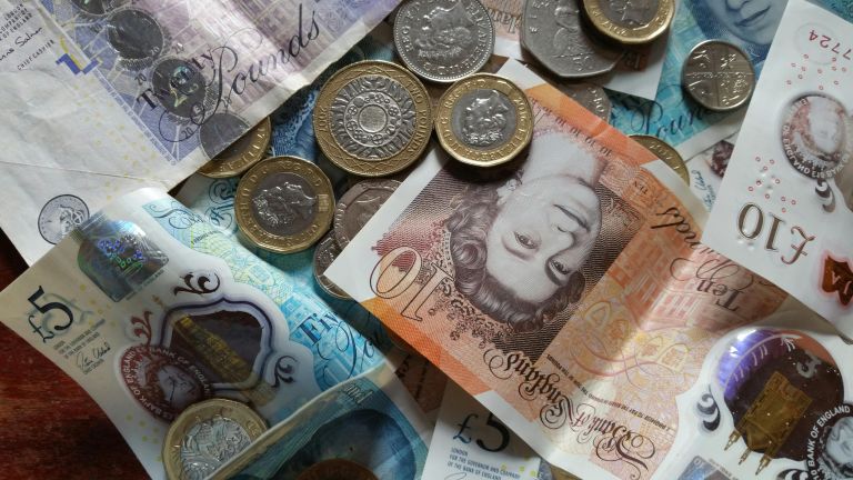 Kurs GBP – Analiza czynników kształtujących kurs funta. Prognozy na najbliższe miesiące